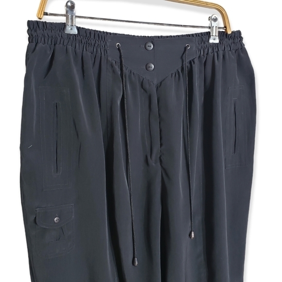 VINTAGE Y2K Black Parachute Pants Yoked Elastic waist with drawstrings L - Picture 3 of 11